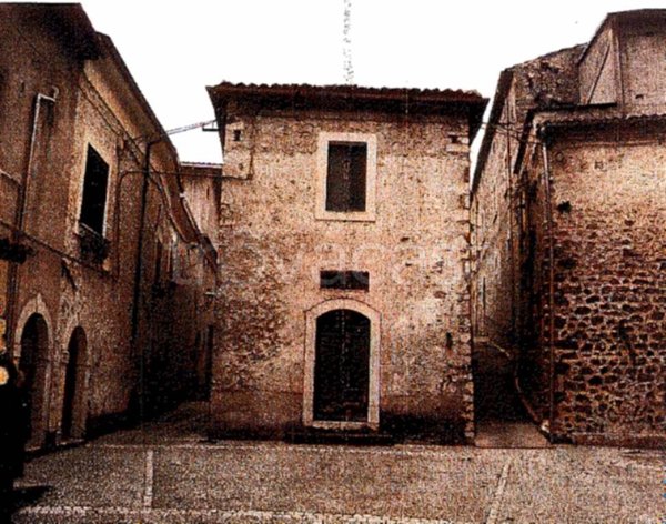 appartamento in vendita ad Alvito in zona Castello
