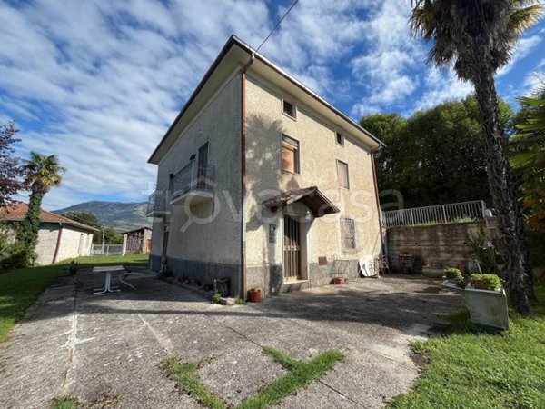 casa indipendente in vendita ad Alvito