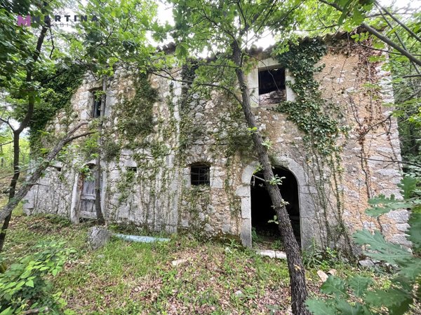 casale in vendita ad Alvito