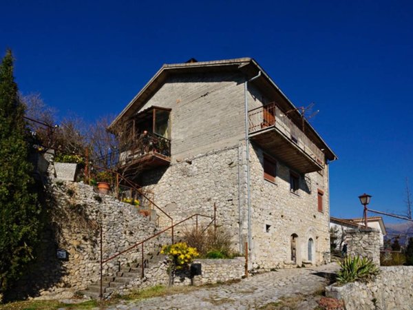 casa indipendente in vendita ad Alvito