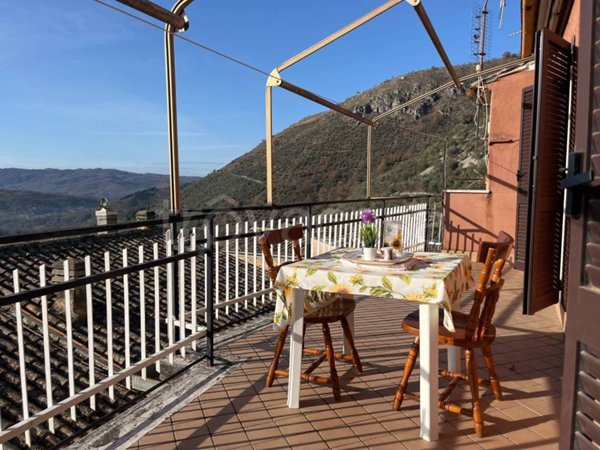 casa indipendente in vendita ad Alvito