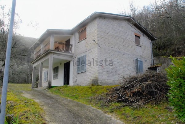 casa indipendente in vendita ad Alvito