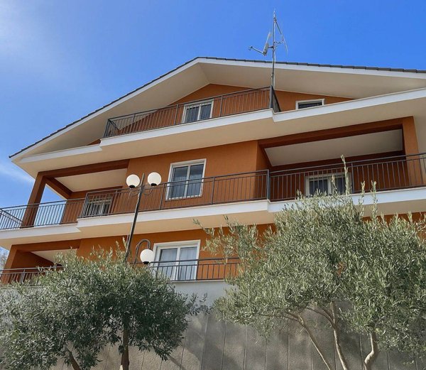 casa indipendente in vendita ad Alvito