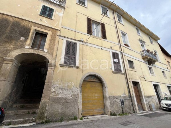 appartamento in vendita ad Alvito