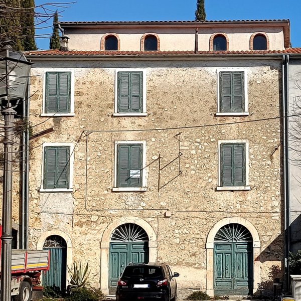 casa indipendente in vendita ad Alvito
