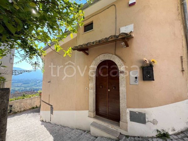 appartamento in vendita ad Alvito