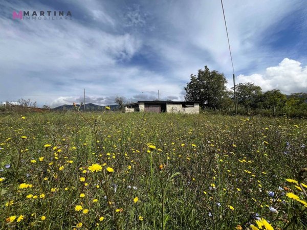 locale commerciale in vendita ad Alvito