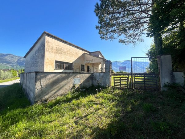 casa indipendente in vendita ad Alvito