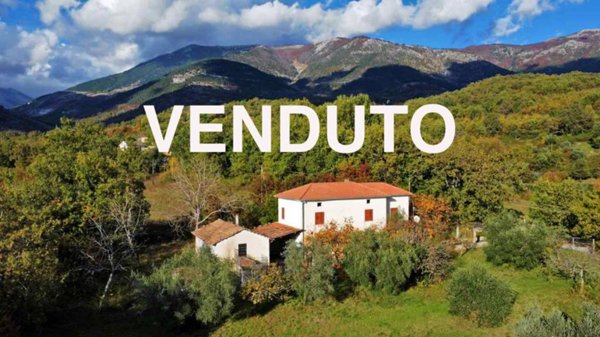 casa indipendente in vendita ad Alvito