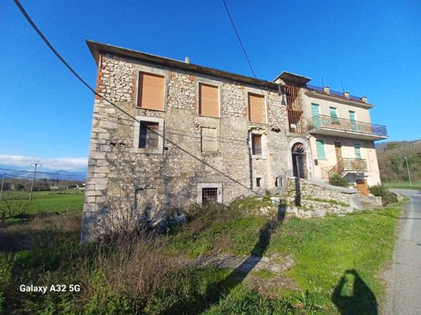 casa indipendente in vendita ad Amaseno