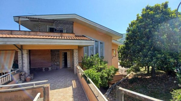 casa indipendente in vendita ad Amaseno
