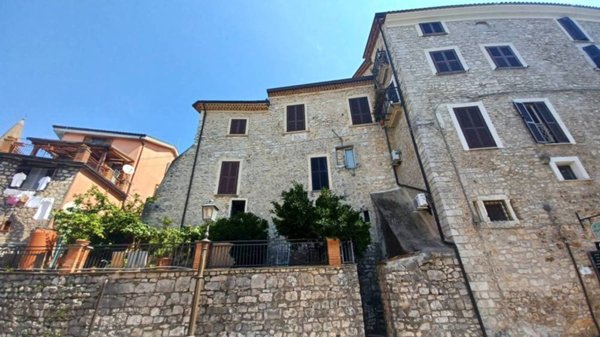appartamento in vendita ad Amaseno
