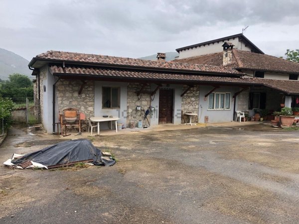 esavano in vendita ad Amaseno