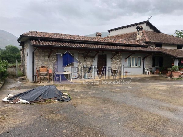 casa indipendente in vendita ad Amaseno