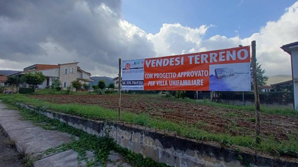 casa indipendente in vendita ad Amaseno