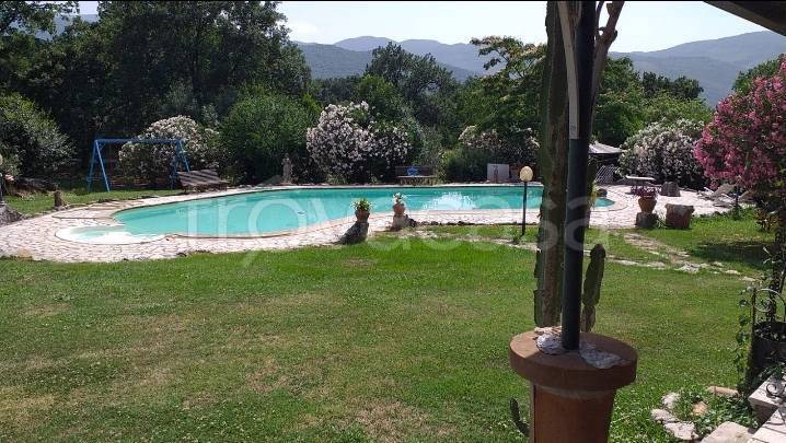 casa indipendente in vendita ad Amaseno