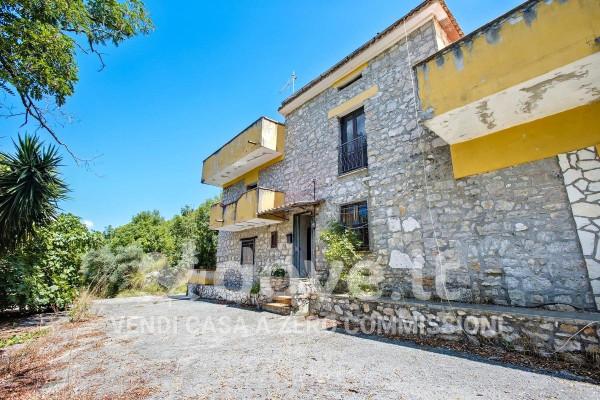 casale in vendita ad Amaseno