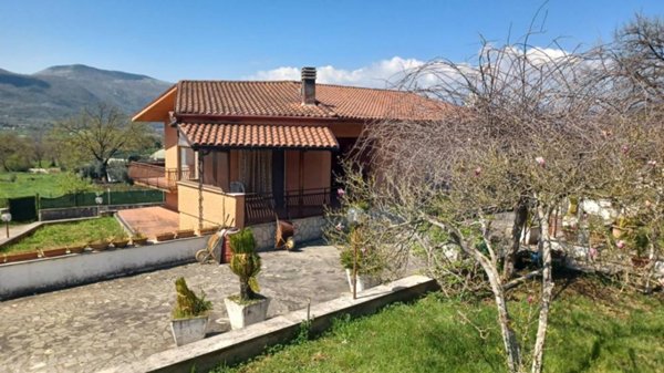 casa indipendente in vendita ad Amaseno