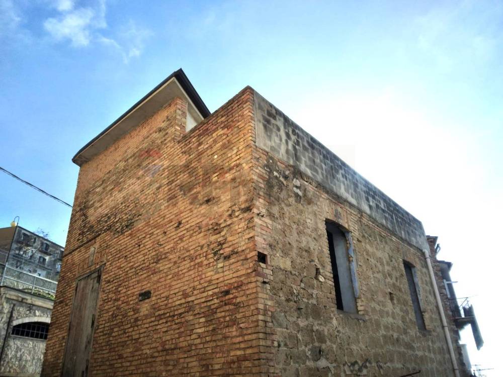 casa indipendente in vendita ad Amaseno