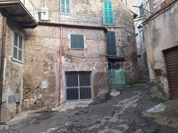 locale commerciale in vendita ad Anagni