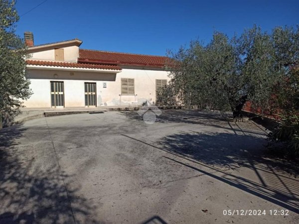 casa indipendente in vendita ad Anagni