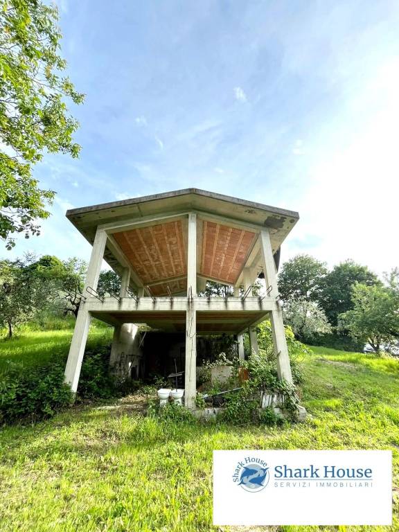 casa indipendente in vendita ad Anagni