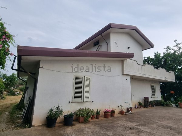 casa indipendente in vendita ad Anagni