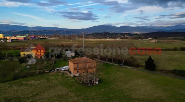 casa indipendente in vendita ad Anagni