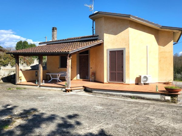 casa indipendente in vendita ad Anagni