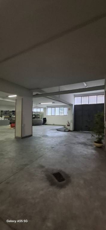 locale commerciale in vendita ad Anagni