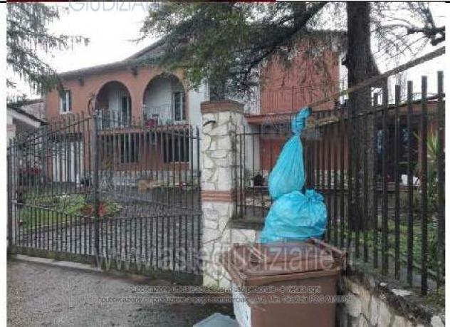 locale commerciale in vendita ad Anagni