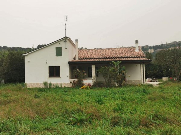 casa indipendente in vendita ad Anagni