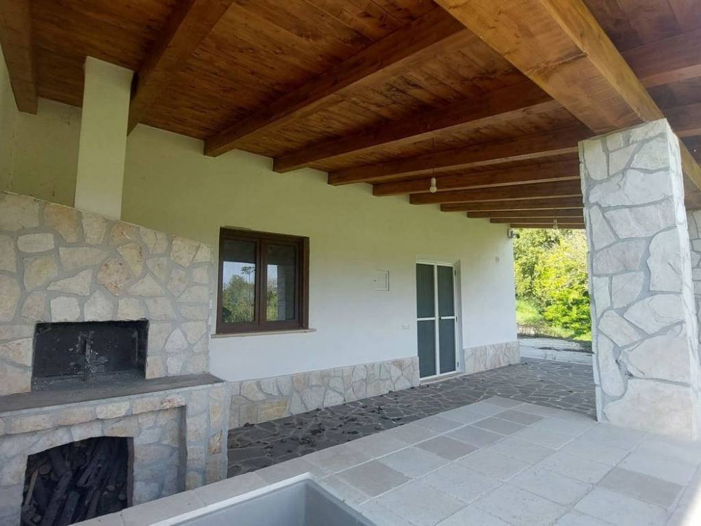 casa indipendente in vendita ad Anagni