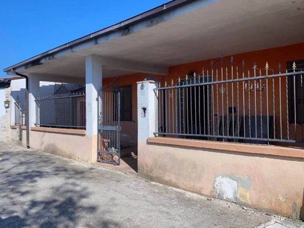 casa indipendente in vendita ad Anagni