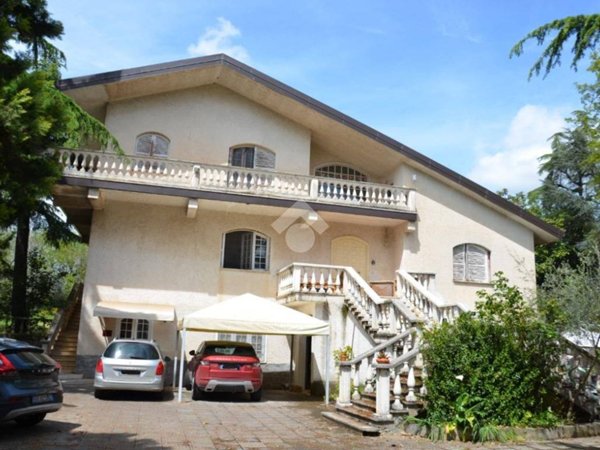 casa indipendente in vendita ad Anagni