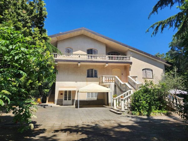 casa indipendente in vendita ad Anagni