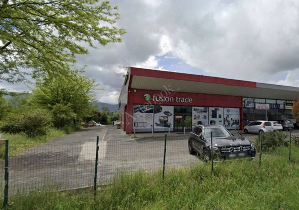 locale commerciale in vendita ad Anagni