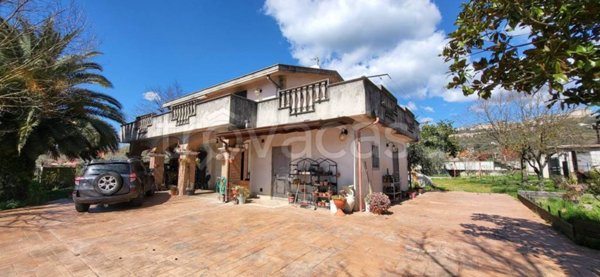 casa indipendente in vendita ad Anagni