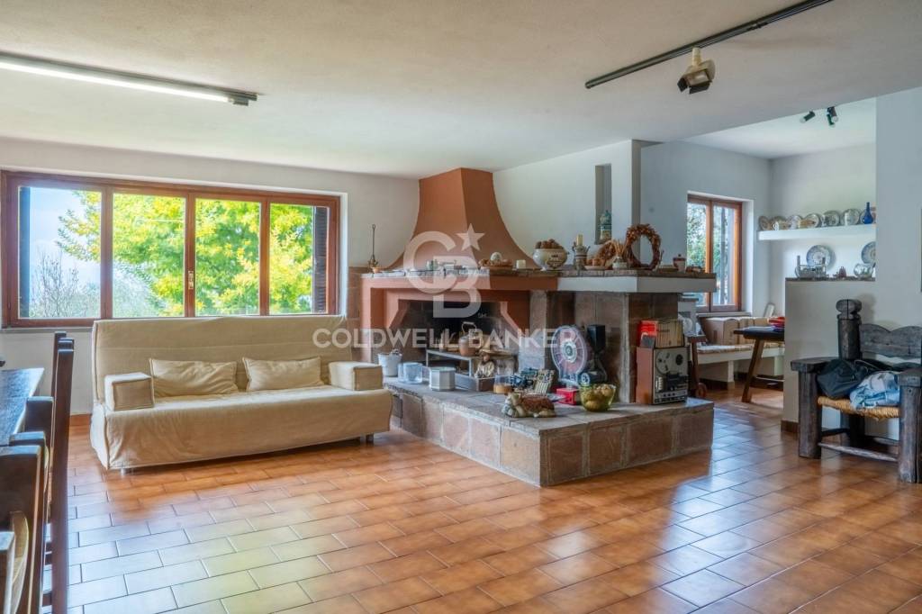 casa indipendente in vendita ad Anagni