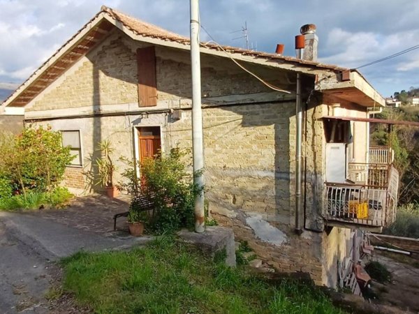 casa indipendente in vendita ad Anagni