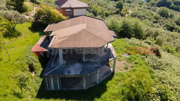 casa indipendente in vendita ad Anagni