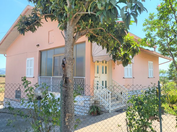 casa indipendente in vendita ad Anagni