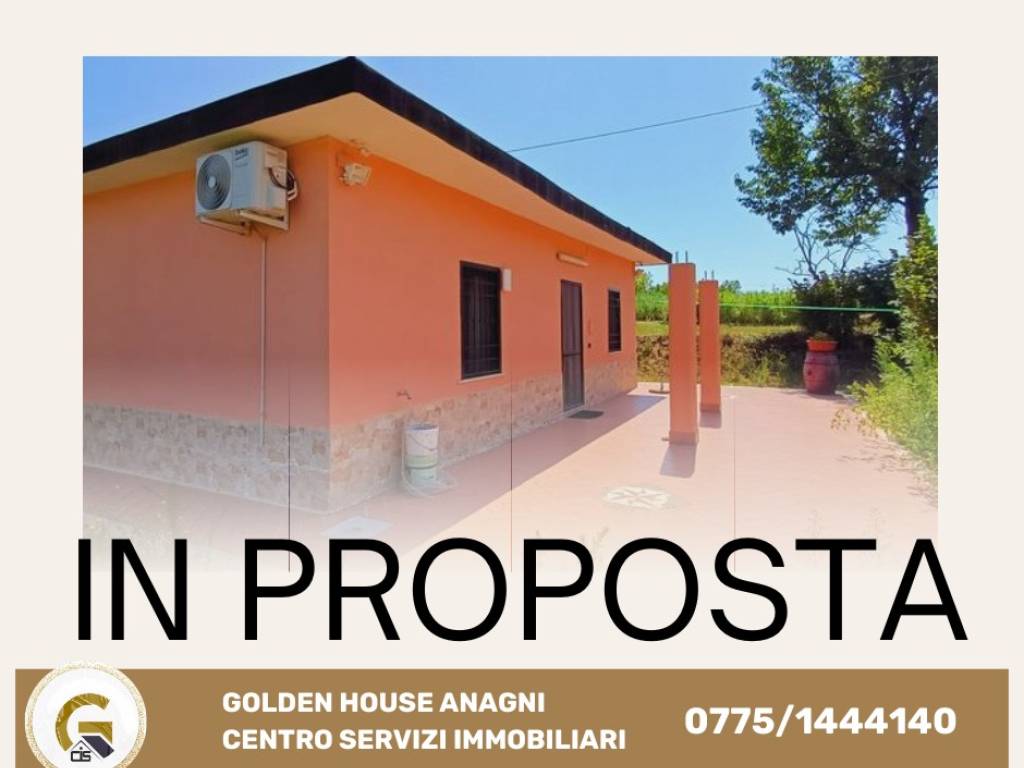 casa indipendente in vendita ad Anagni in zona Tufano