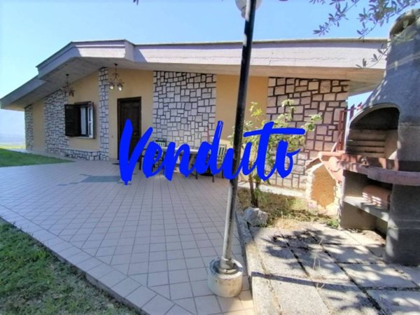 casa indipendente in vendita ad Anagni in zona Castellone