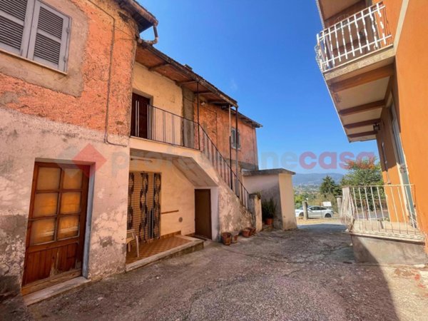 casa indipendente in vendita ad Anagni