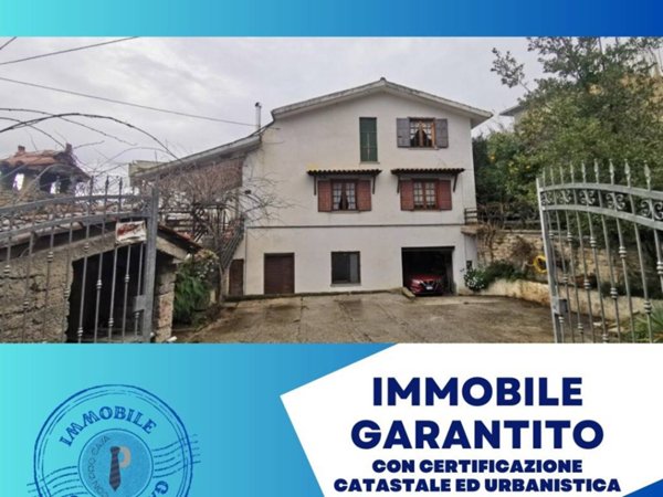 casa indipendente in vendita ad Anagni