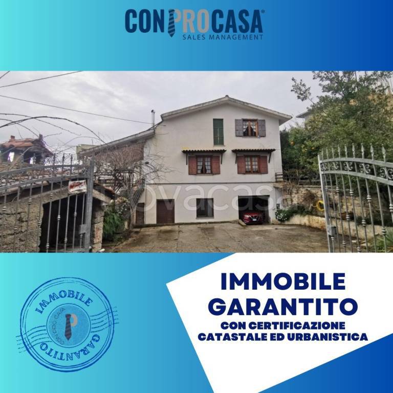 casa indipendente in vendita ad Anagni