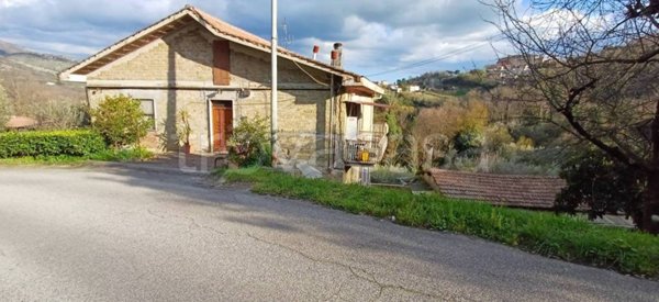 casa indipendente in vendita ad Anagni