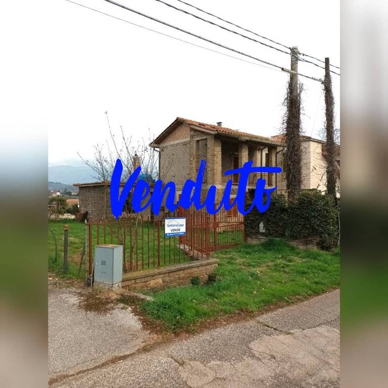 casa indipendente in vendita ad Anagni