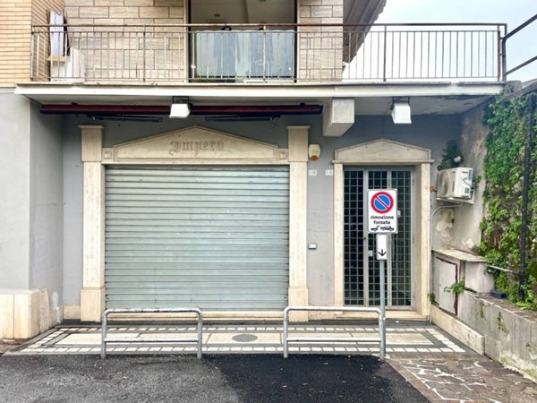 negozio in vendita ad Anagni